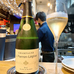 Champagne Stand Degorgement - 