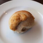 ベーカリーレストランサンマルク - クラムチャウダーパン