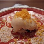 登喜和鮨 - ゴマフグの焼き白子、カラスミかけ