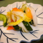 青山やまと - 朝食　自家製浅漬け　白菜、人参、胡瓜