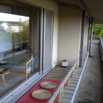 青山やまと - 琥珀より花の逢の月見台を見る