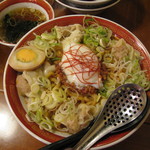 広州市場 - 雲呑入り汁なし坦々麺（850円大盛り+100円）2012.10