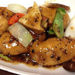 牡蠣の揚げものと浜納豆の炒めもの