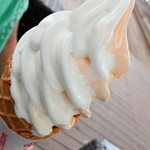 こだわりメロンソフト＆ふらの牛乳ミックス