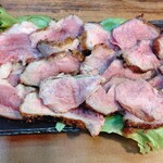 もつ焼 まるい - ローストビーフ