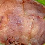 もつ焼 まるい - 黒タン刺