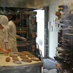 ベーカリー＆テーブル 東府や 足湯カフェ - 工房