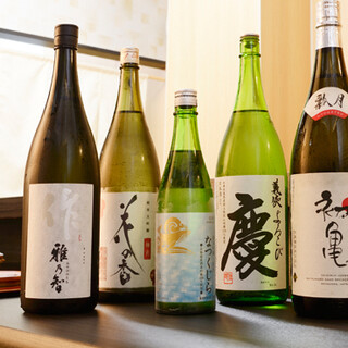 日替わりでご提供している日本酒など、お飲み物も各種ございます