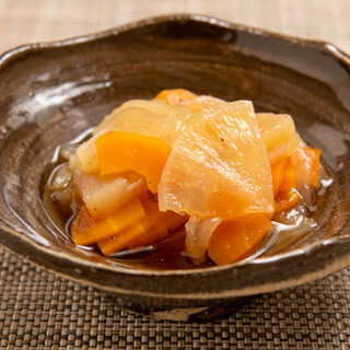 煮物や干物、かまぼこなど、素朴で優しい山口の家庭料理をどうぞ