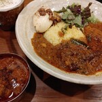 SPICY CURRY 魯珈 - 