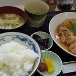 Shokudou Irokawa - 日替り定食550円(鶏肉と大根の煮物)