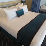 HARMONY OF THE SEAS - マスターベッドルーム