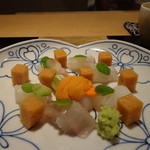 野嵯和 - ヒラメ、ウニ、ヤリイカのお造り、醸造醤油キューブ