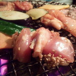 炭火焼肉　まるじゅう - 赤鶏投入！