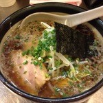 はな火屋 - 醤油ラーメン 中盛サービス 650円