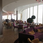 SUITE LOUNGE - 