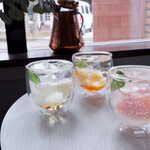 軽井沢ベランダ - 杏・洋梨・グレープフルーツのソーダ【カフェメニュー】