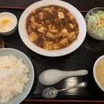 月徳飯店 - 【セットメニュー】麻婆豆腐定食 ¥900