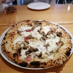 PIZZERIA しんのすけ - キノコいろいろ