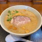 味噌ラーメン はちべえ - にんにく味噌ラーメン