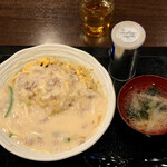 Azabu Wata Ma - コショウとエバミルクの塩味餡かけチャーハン990円大盛＋170円