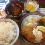 レストラン三好弥 - カニクリームコロッケ定食