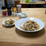 Seika - 炒飯 ¥700 (おかず小皿、スープ付き）