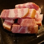 Koshitsu Yakiniku Sakaba Shokunikusenta Nikudoujou - 