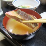 Fukuhoukan Ryoushi No Yado - カナガシラのお味噌汁