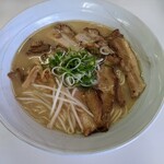 ゆうちゃんラーメン - チャーシュー麺　大盛り　９５０円

