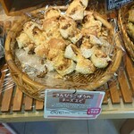 ダン マルシェ - きんぴらごぼうのチーズエピ