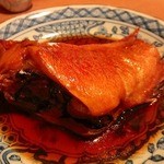 酒肴 いち邑 - 赤魚煮のアップ
