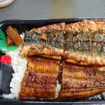 うな金 - うなぎの焼き加減　ご飯と一緒で蒸らされてる感じ