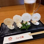 ニュー三幸 - いぶりがっことクリームチーズのカナッペ 480円