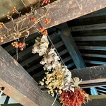 とおの屋 要 - ダイニングの天井