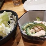 焼き鳥 ばかちん - 小鉢とキャベツです♪