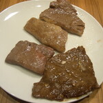 炭火焼肉 いせ家 新館 - いちぼ、三角バラ、上タン、もも