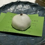 山ばな平八茶屋 - 名物むぎとろ饅頭