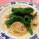 ヴィコロ - ホタテと甘唐辛子のオイルソースパスタ