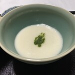 山ばな平八茶屋 - 名物の麦とろごはん
