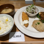 Cafe&Meal MUJI - ★ミール４品デリセット　¥1,000（税込）