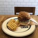 CRUZ BURGERS & CRAFT BEERS - 【LTD BURGER】 『テリヤキベーコンフライドエッグ＆ハラペーニョ￥1550』