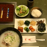 徳壽  - 数量限定とろとろ牛タンのソルロンタン麺セット1500円