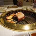 TEJI TOKYO - 厚切り肉は焼きあがるまで時間がかかります。