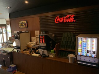 Yakiniku Waraouya - ドリンクバー&デザートコーナ充実しております