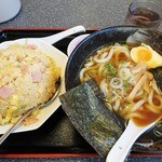 三福源 - 麺飯セット（チャーハン＋うどん）