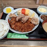 Toriyoshi Shouten - チキンチキン定食