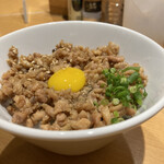 焼鳥 はちまん - ミニそぼろ丼