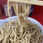 ラーメン二郎 - 麺が旨いは大切