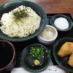大石屋 - 料理写真:ざるうどん480円＋いなり2個180円